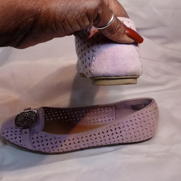 Christian Siriano Flats - Picture 4 of 7